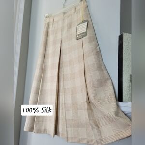Vintage NWT Aquascutum Tracy Silk Plaid Box Pleated Midi Length Skirt